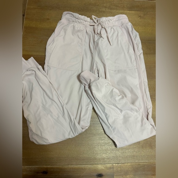 Lululemon Beyond the Studio Joggers 8 Feather Pink - Picture 3 of 11